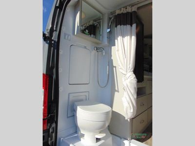 2025 Thor Motor Coach Tellaro - Photo 21