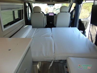 2025 Thor Motor Coach Tellaro - Photo 34