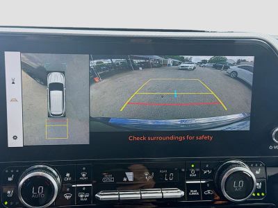 2023 Toyota Highlander — photo 14 view