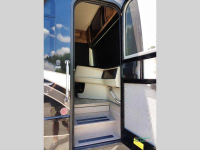 2019 Holiday Rambler Navigator - Photo 11