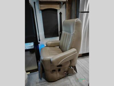 2019 Holiday Rambler Navigator - Photo 38
