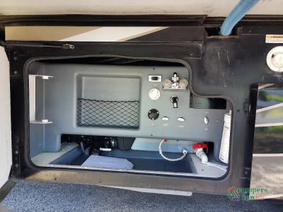 2019 Holiday Rambler Navigator - Photo 24