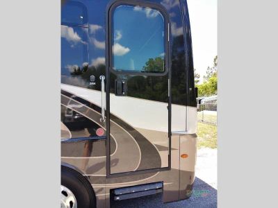 2019 Holiday Rambler Navigator - Photo 9