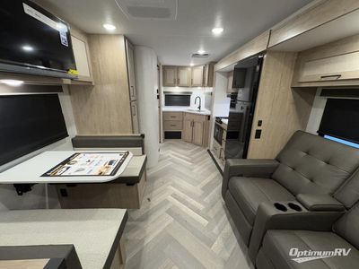 2025 Ember RV E-Series - Photo 2