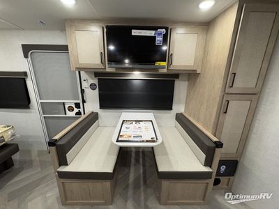2025 Ember RV E-Series - Photo 8