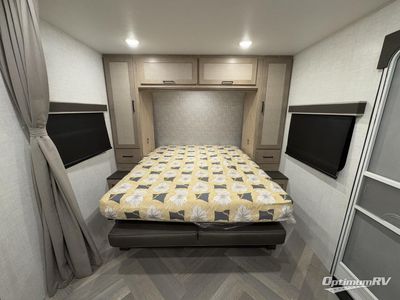 2025 Ember RV E-Series - Photo 7