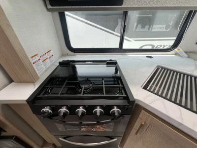 2027 Thor Motor Coach CHATEAU — photo 11 view