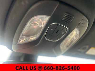 2025 Jeep Compass - Photo 16