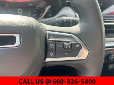 2025 Jeep Compass - Photo 13