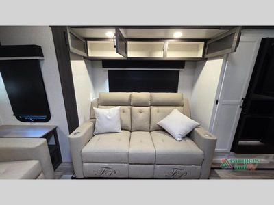 2026 Venture RV SportTrek Touring Edition — photo 35 view