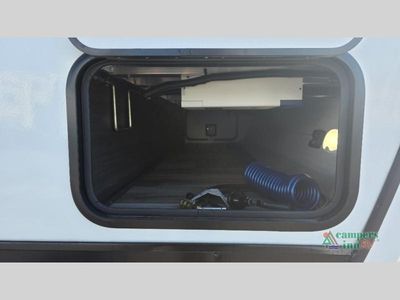 2026 Venture RV SportTrek Touring Edition — photo 16 view