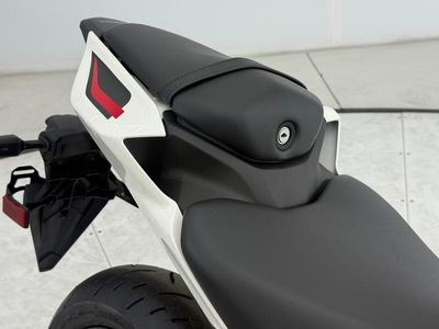 2026 Yamaha YZF-R3 70th Anniversary Edition - Photo 16