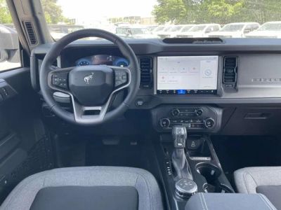2026 Ford Bronco — photo 10 view