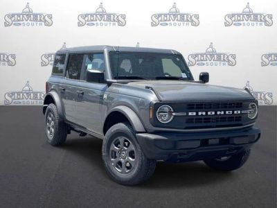 2026 Ford Bronco Big Bend in Gray — front three-quarter view
