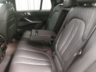 2025 BMW X5 - Photo 27
