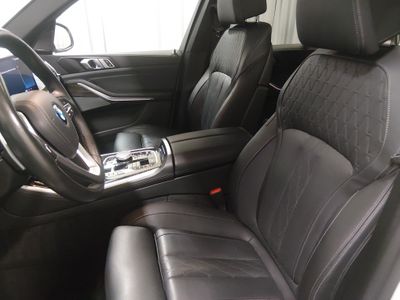 2025 BMW X5 - Photo 26