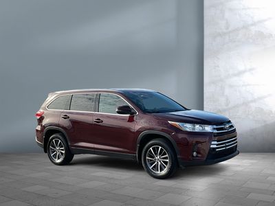 2019 Toyota Highlander — side profile view