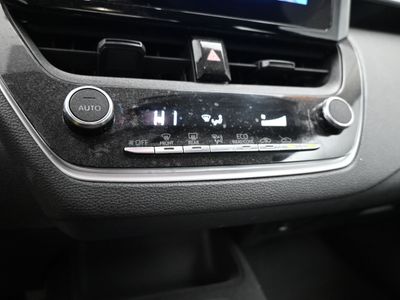 2026 2023 Toyota Corolla LE Sedan - Photo 13