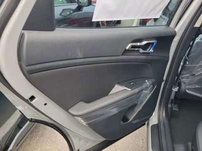 2026 Kia Sportage — photo 26 view