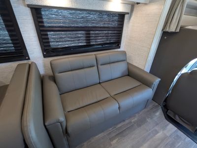 2024 Jayco Redhawk - Photo 2