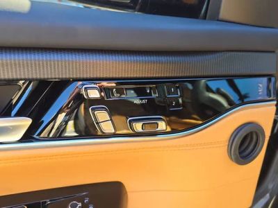 2024 Jeep Grand Wagoneer — photo 21 view