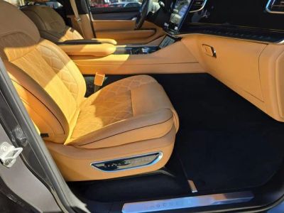 2024 Jeep Grand Wagoneer — photo 11 view