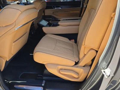2024 Jeep Grand Wagoneer — photo 16 view