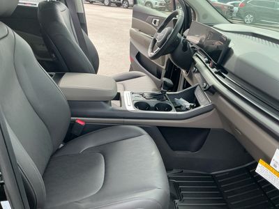 2026 Kia Carnival — photo 20 view