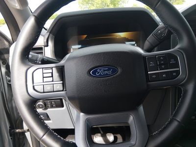 2025 Ford F-150 — photo 12 view