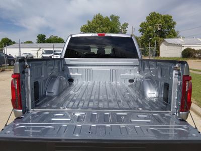 2025 Ford F-150 — photo 11 view