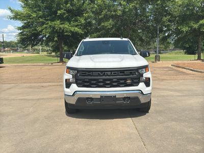 2024 Chevrolet Silverado 1500 - Photo 2