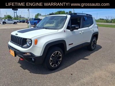 2023 Jeep Renegade — interior view