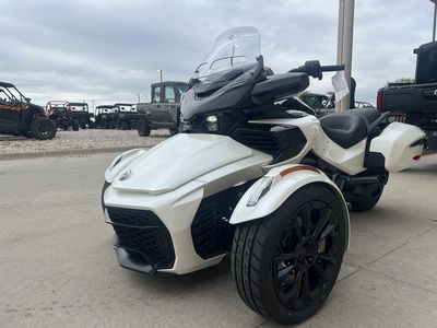 2025 Can-Am Spyder F3-T Rotax 1330 ACE - Photo 3