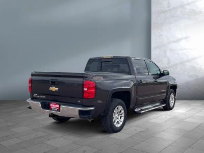 2016 Chevrolet Silverado 1500 — engine compartment view