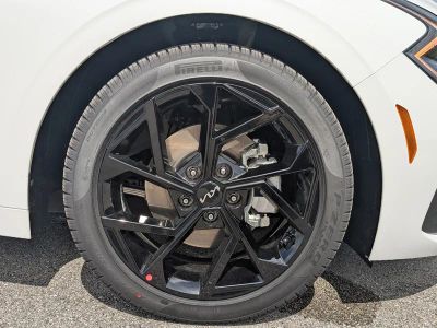 2026 Kia K5 — photo 11 view