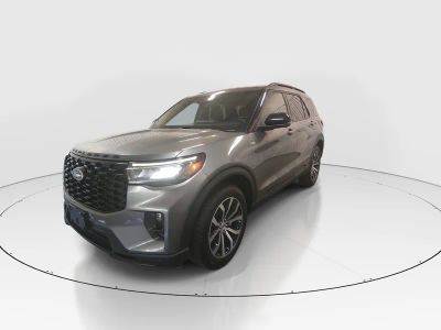 2025 Ford Explorer - Photo 3