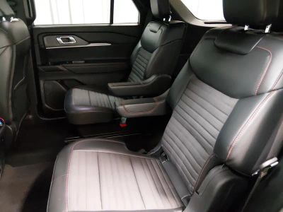 2025 Ford Explorer - Photo 28