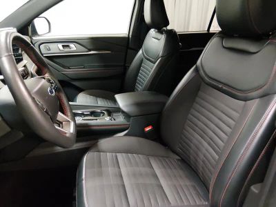 2025 Ford Explorer - Photo 27
