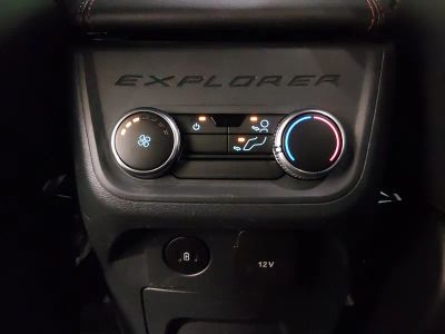 2025 Ford Explorer - Photo 23