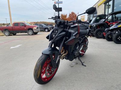 2026 Suzuki GSX-8S — side profile view