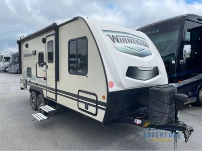 2021 Winnebago Industries Towables Micro Minnie - Photo 2