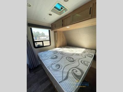 2021 Winnebago Industries Towables Micro Minnie - Photo 12