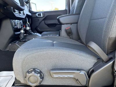 2026 Jeep Wrangler — photo 12 view