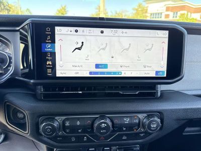 2026 Jeep Wrangler — photo 21 view