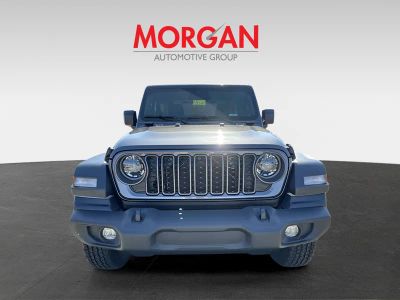 2026 Jeep Wrangler — photo 8 view
