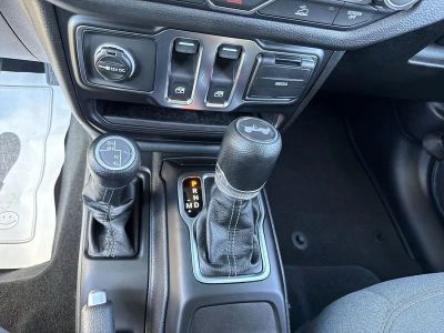 2026 Jeep Wrangler — photo 19 view