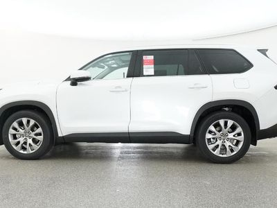 2026 Toyota Grand Highlander — photo 12 view