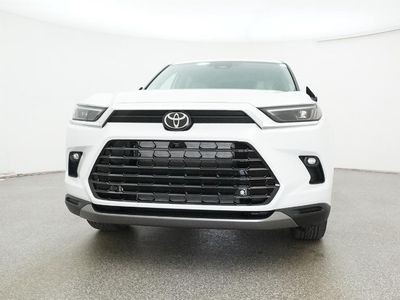 2026 Toyota Grand Highlander — photo 16 view
