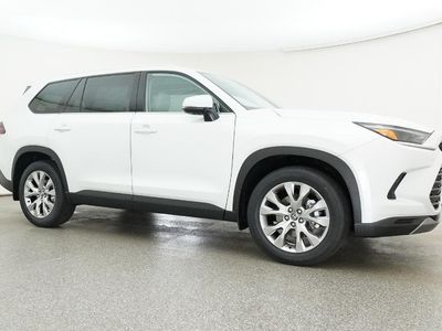2026 Toyota Grand Highlander — photo 9 view