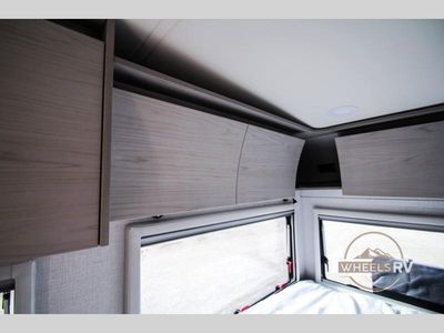 2025 Grand Design Serenova - Photo 25